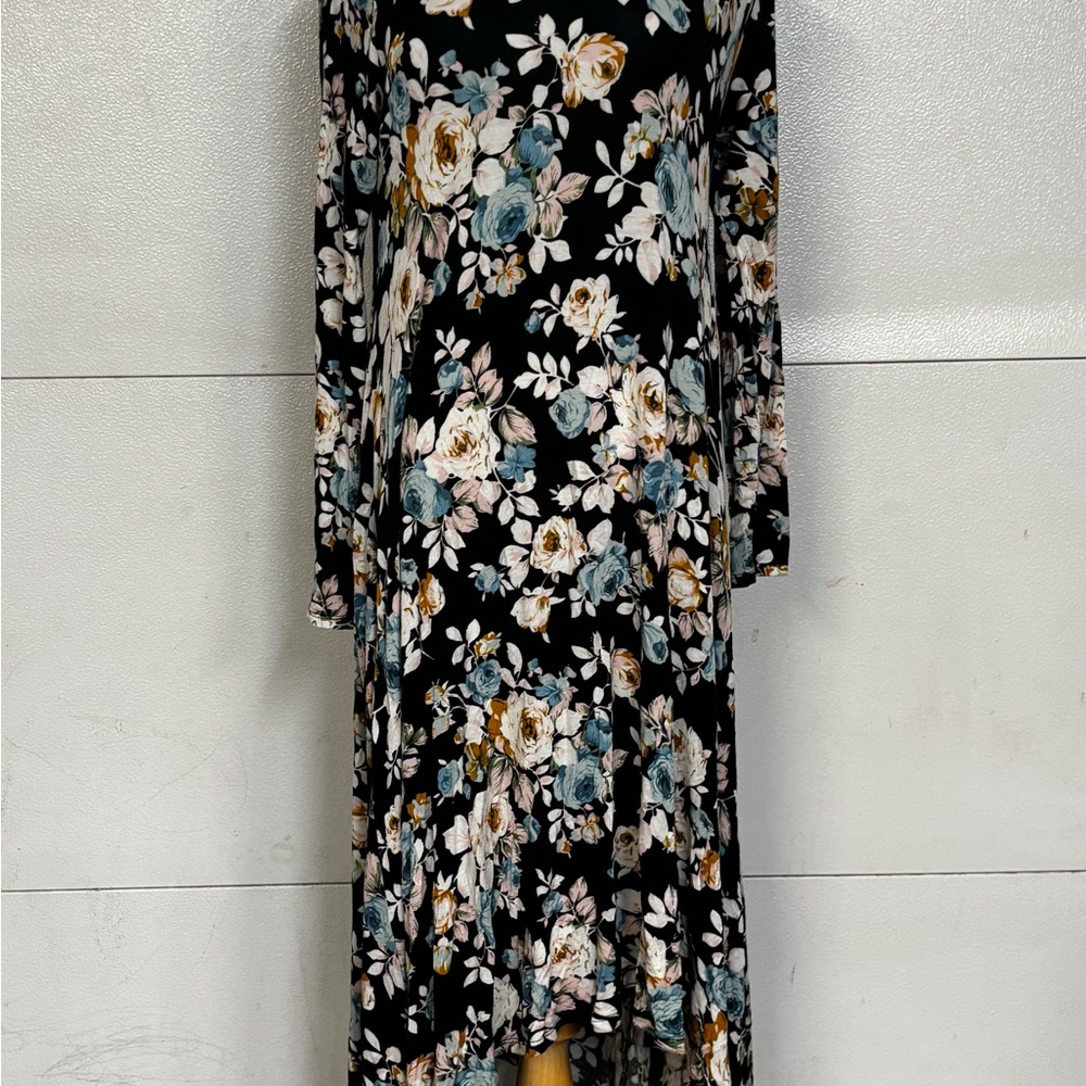 Agnes & Dora Black Floral Long Sleeve Dress